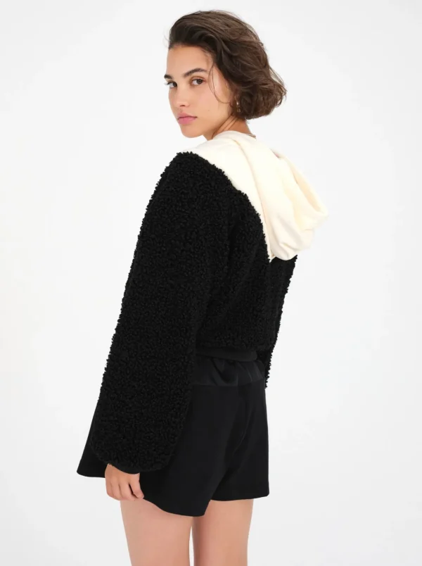 Hot For Love & Lemons Cozy Cropped Pullover Black