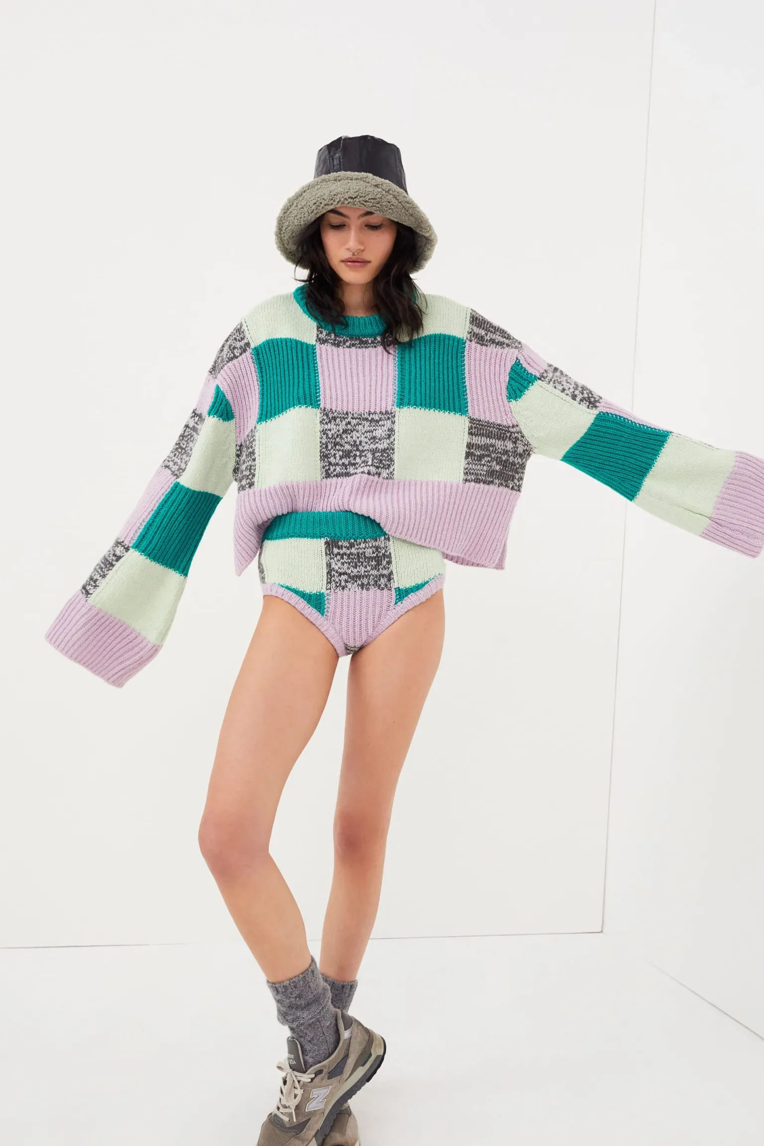 finley_short_2.webp Cheap For Love & Lemons Finley Short Green