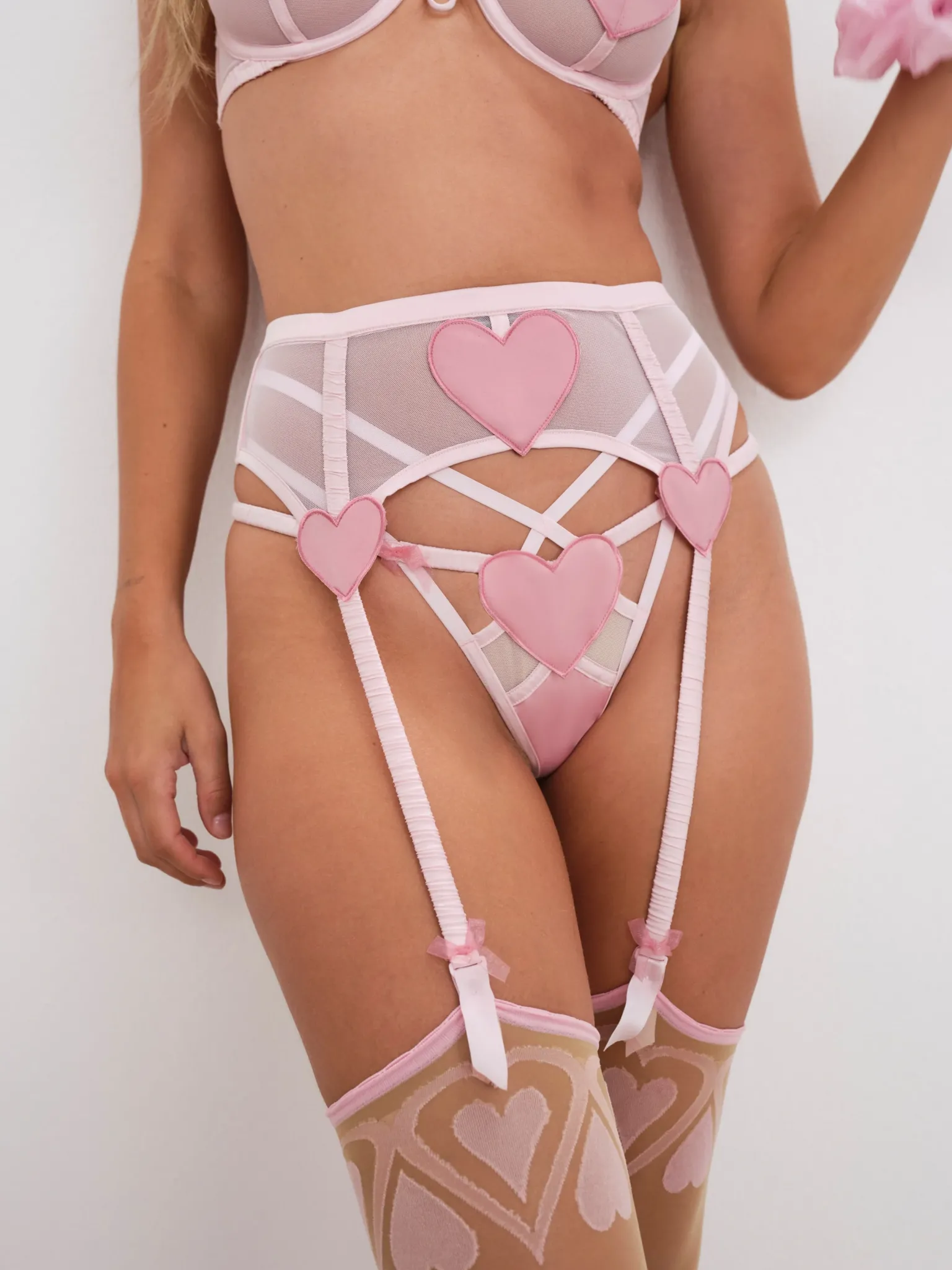 heart_garter_belt_1.webp Hot For Love & Lemons Heart Garter Belt Pink