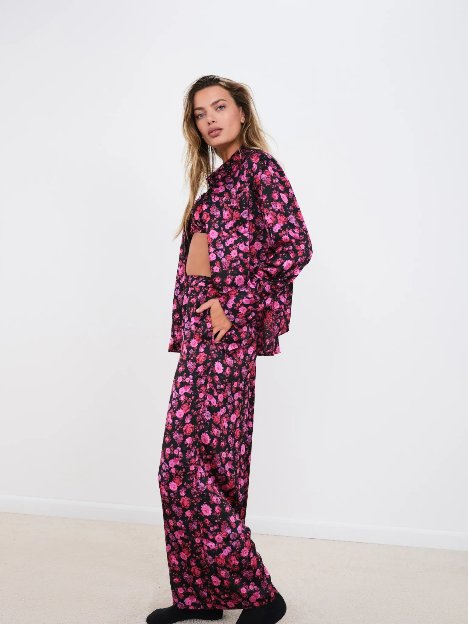 lola_long_pj_pant_1.webp New For Love & Lemons Lola Long Pj Pant Black
