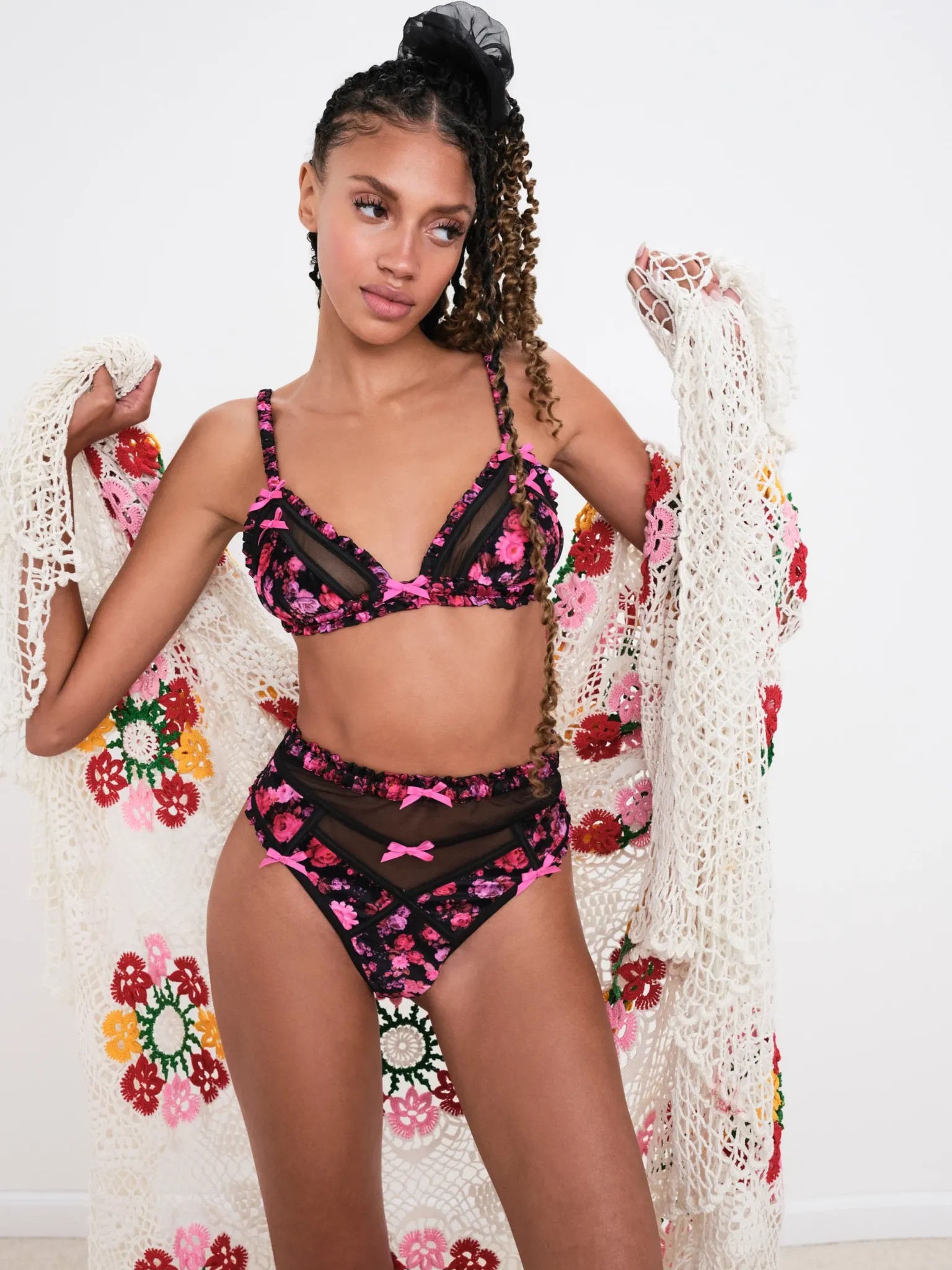 lola_triangle_bra_0.webp Hot For Love & Lemons Lola Triangle Bra Black